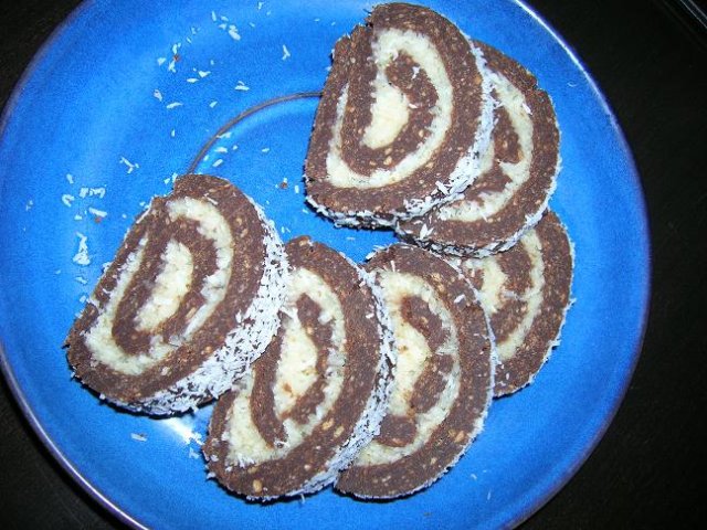 41750-DSCN8645rolat sa kokosom.JPG, 90 KB