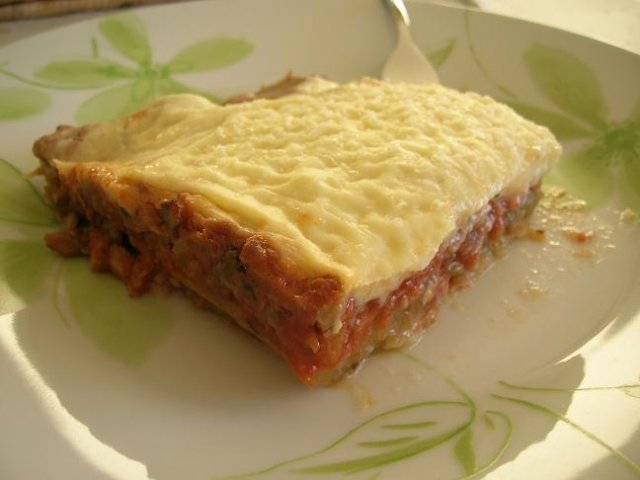 42031-DSCN8680greek moussaka.JPG, 40 KB